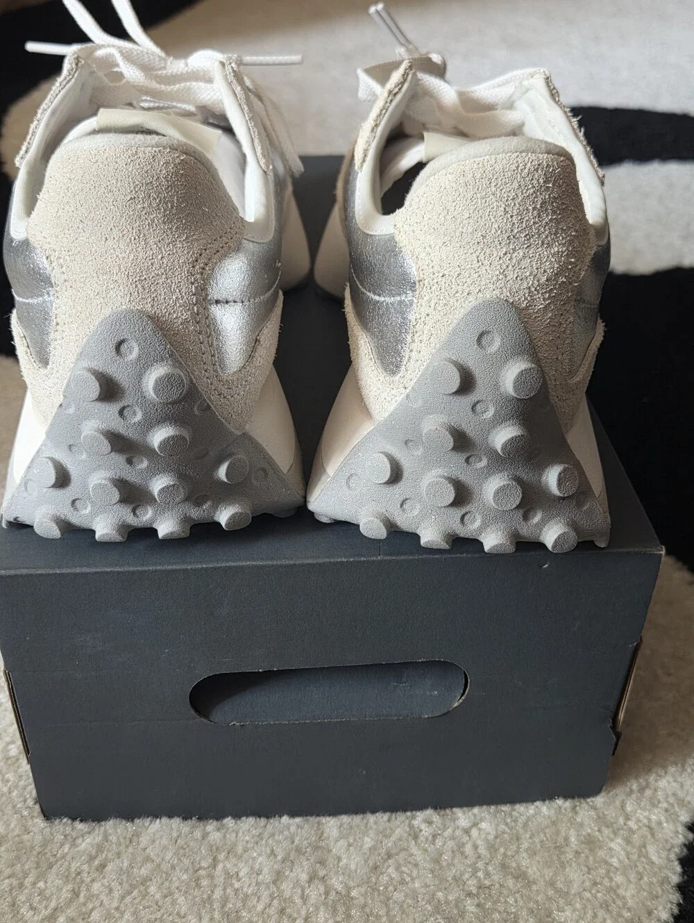 NEW BALANCE LIFESTYLE 327 SNEAKER SZ 7.5W
